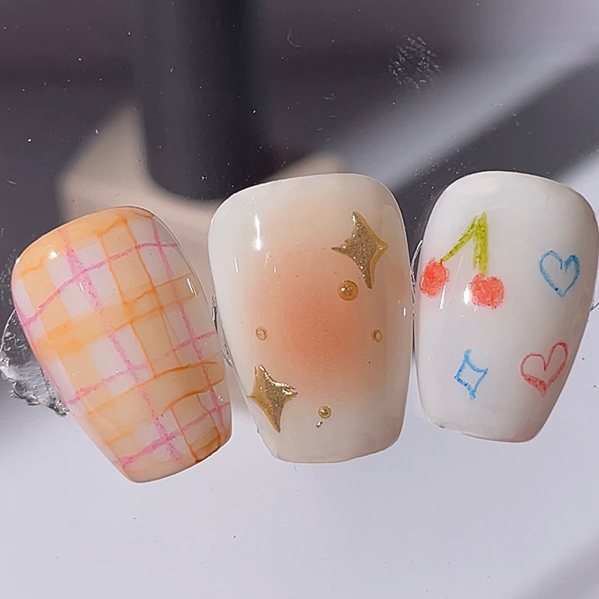 How to use More Gel's Art Matte Top Gel for Isolated Chromes and Drawings