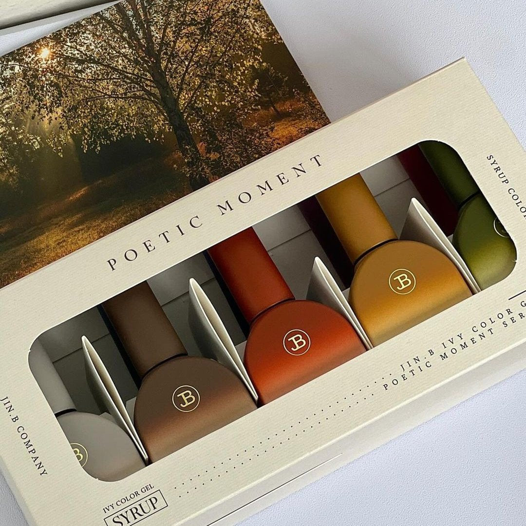 POETIC MOMENT COLLECTION
